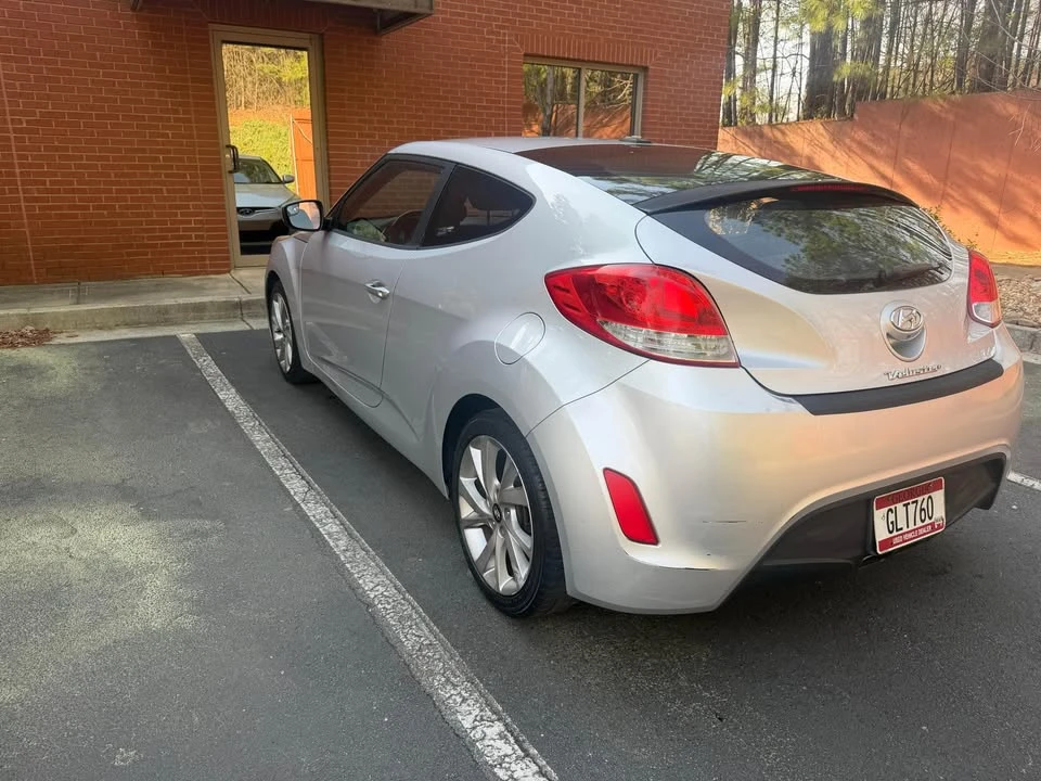 2017 Hyundai Veloster - Image 3 of 11