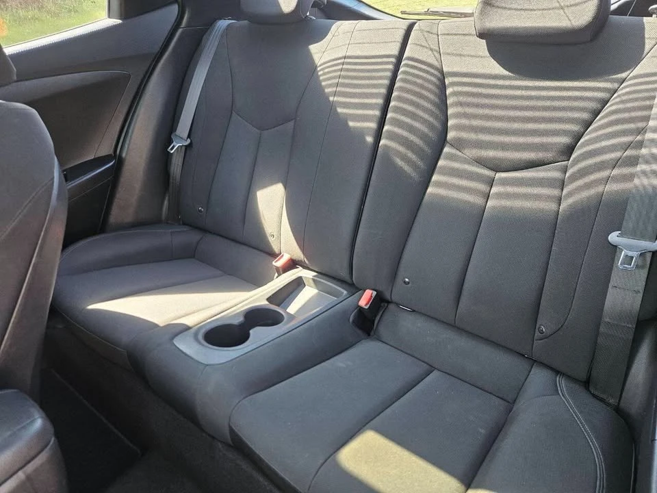 2017 Hyundai Veloster - Image 14 of 19