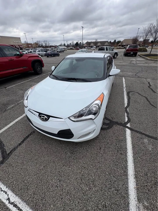 2017 Hyundai Veloster - Image 3 of 12