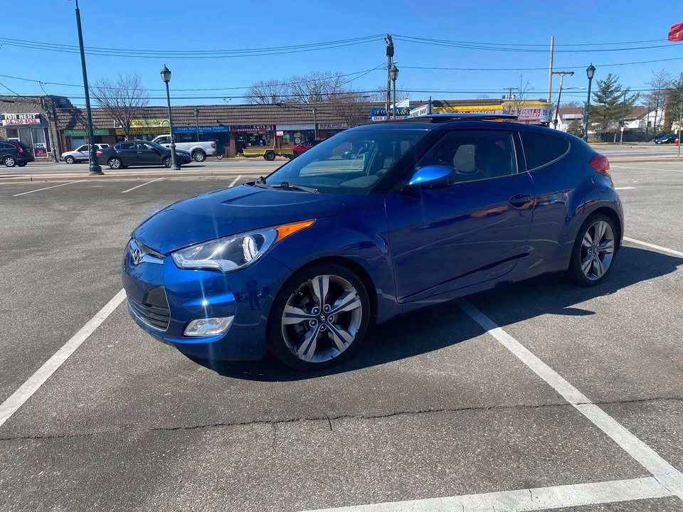 2017 Hyundai Veloster - Image 6 of 16