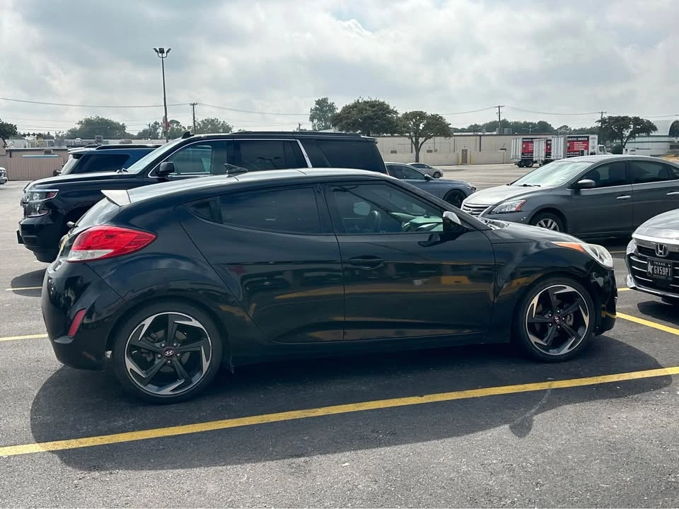 2017 Hyundai Veloster - Image 6 of 6