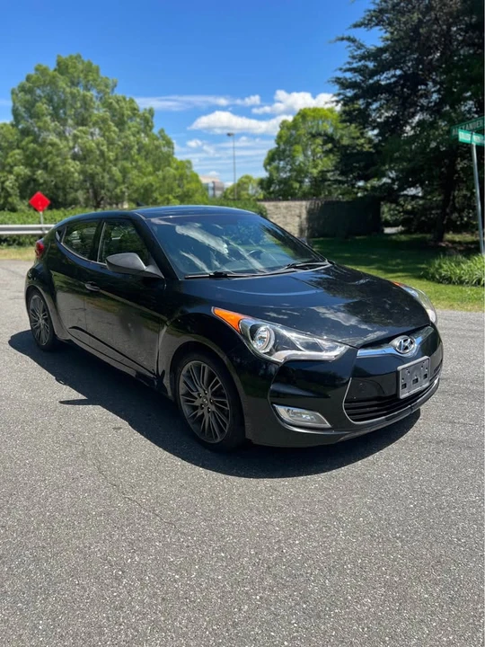 2017 Hyundai Veloster - Image 9 of 19