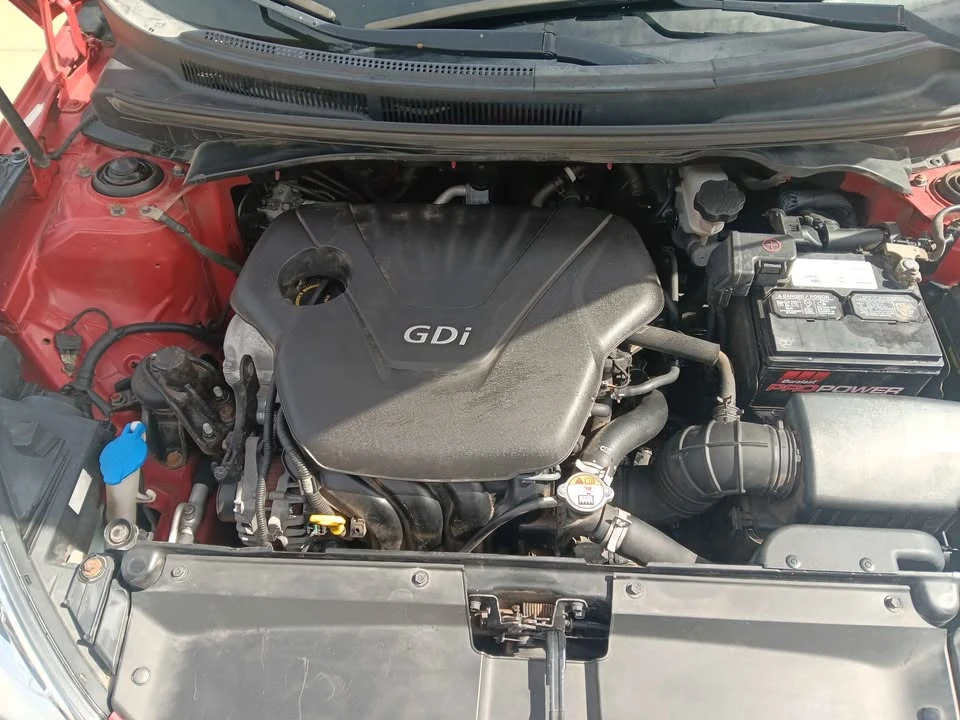 2017 Hyundai Veloster - Image 12 of 12
