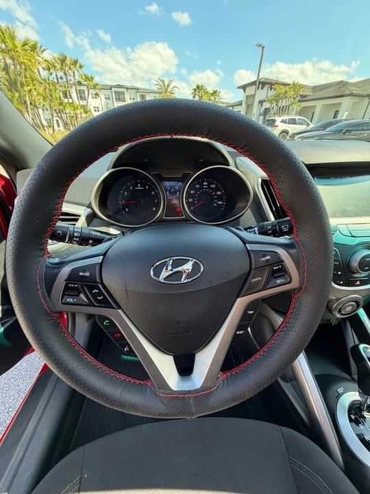 2017 Hyundai Veloster - Image 6 of 17