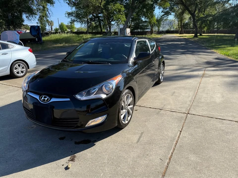 2017 Hyundai Veloster - Image 6 of 12