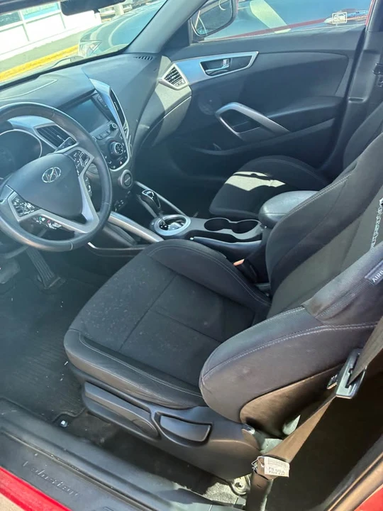 2017 Hyundai Veloster - Image 3 of 3