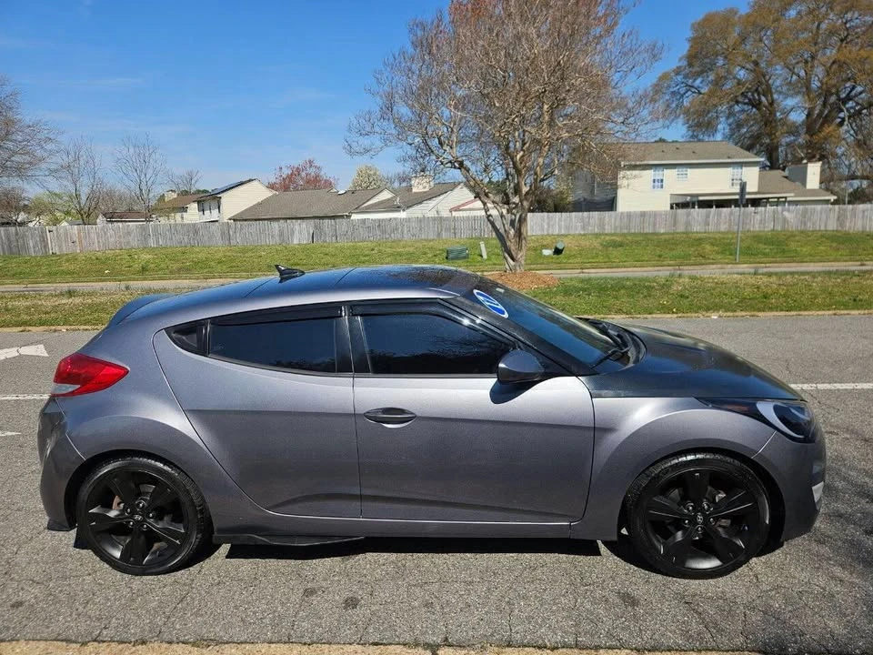 2017 Hyundai Veloster - Image 6 of 19