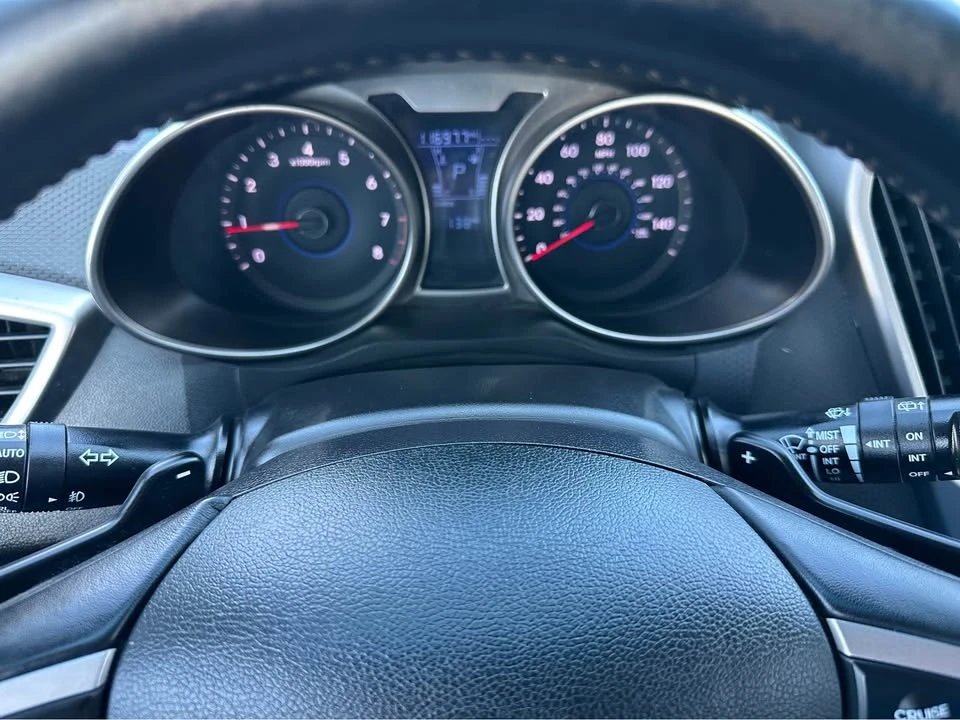 2017 Hyundai Veloster - Image 19 of 20