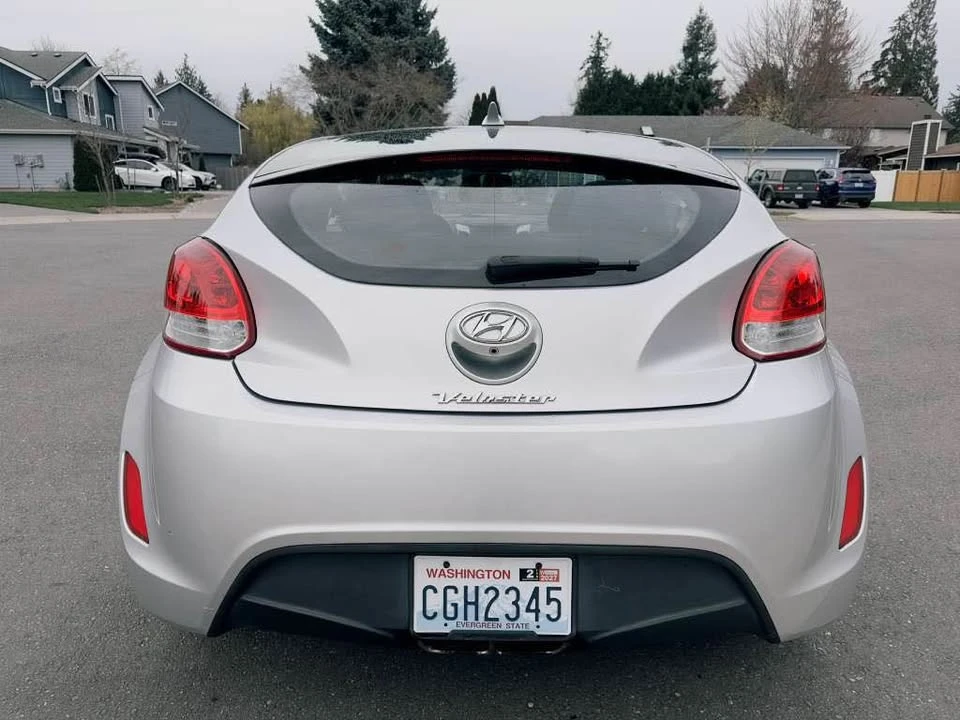 2017 Hyundai Veloster - Image 5 of 11
