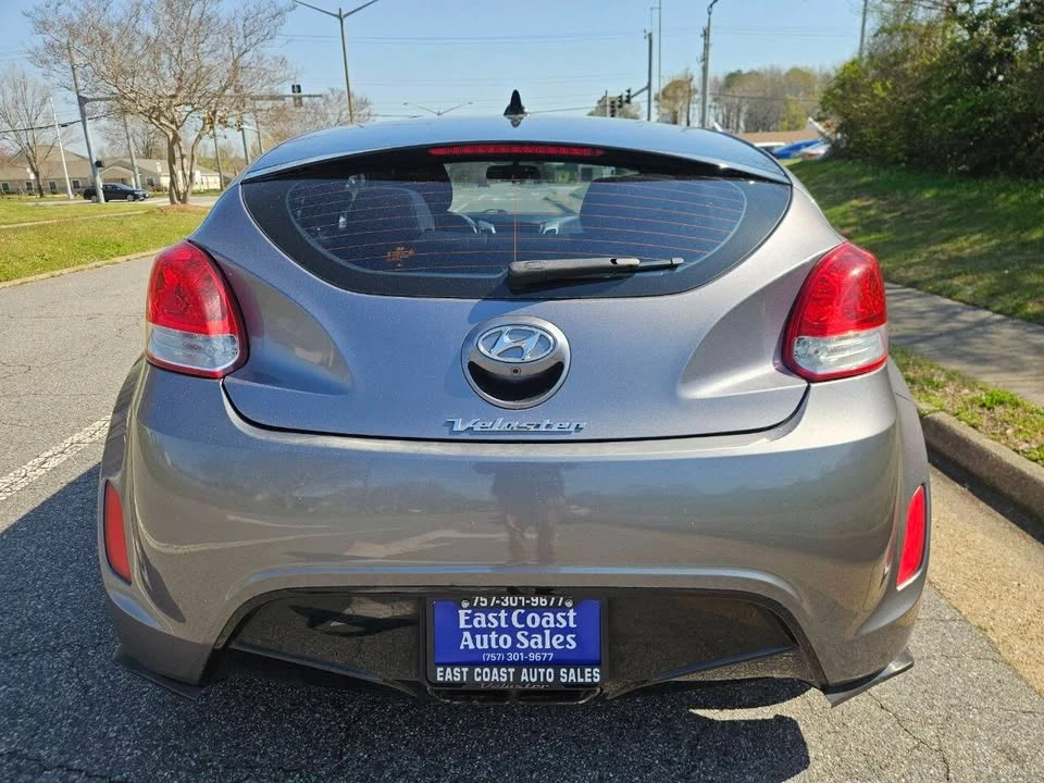 2017 Hyundai Veloster - Image 4 of 19