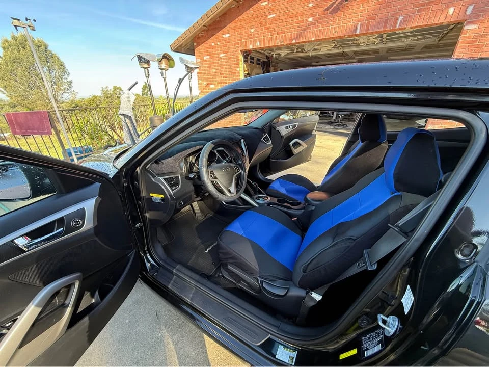 2017 Hyundai Veloster - Image 4 of 12