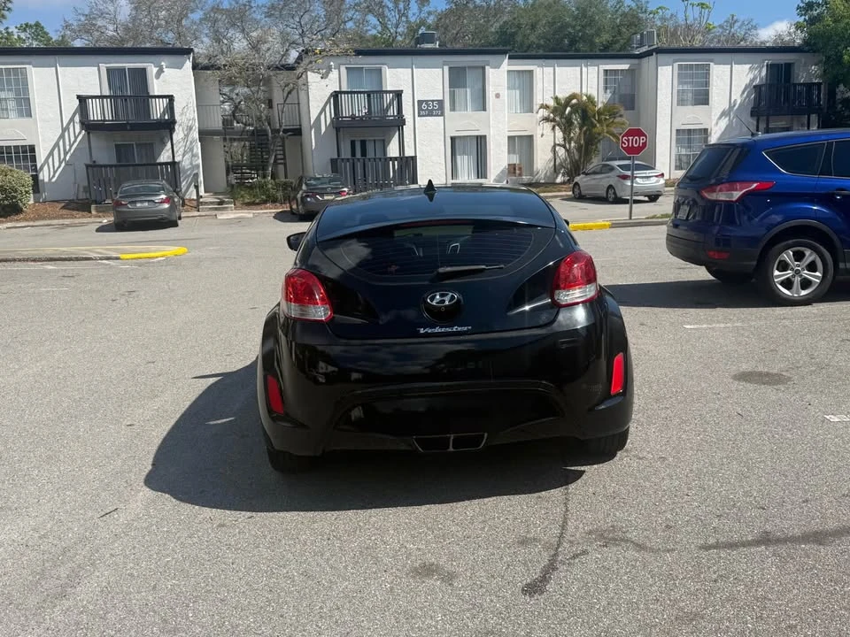 2017 Hyundai Veloster - Image 5 of 14