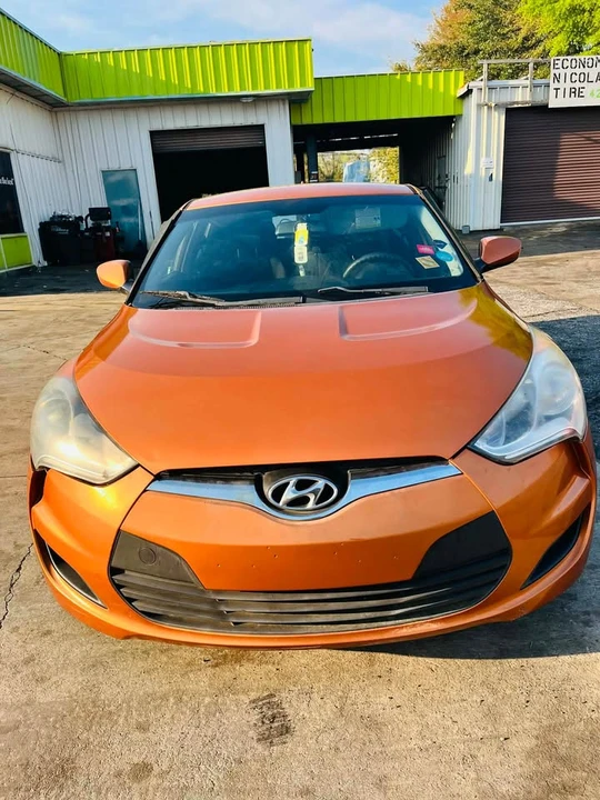 2017 Hyundai Veloster - Image 4 of 15