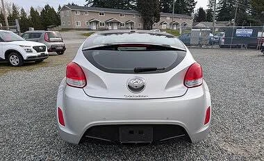 2017 Hyundai Veloster - Image 4 of 8