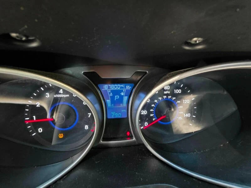 2017 Hyundai Veloster - Image 12 of 15