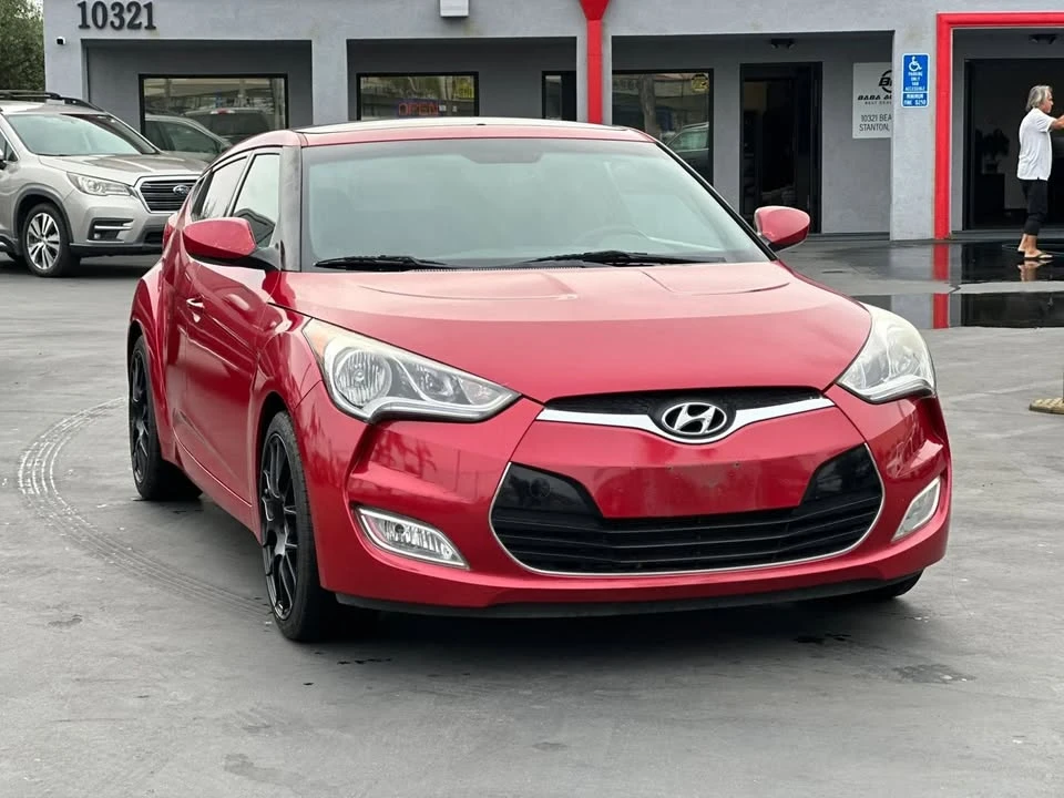2017 Hyundai Veloster - Image 2 of 20