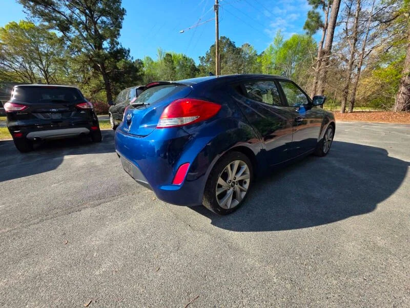 2017 Hyundai Veloster - Image 9 of 15