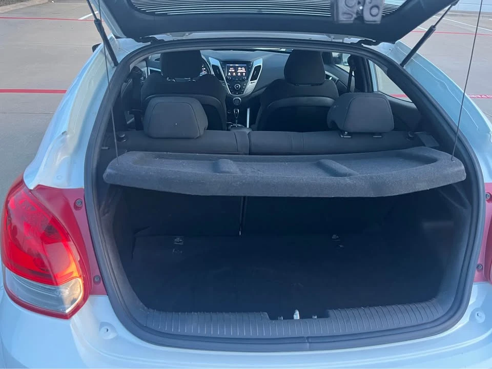 2017 Hyundai Veloster - Image 11 of 11
