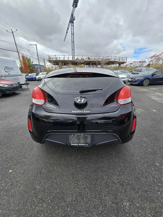 2017 Hyundai Veloster - Image 5 of 9