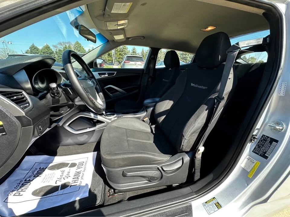 2017 Hyundai Veloster - Image 9 of 20