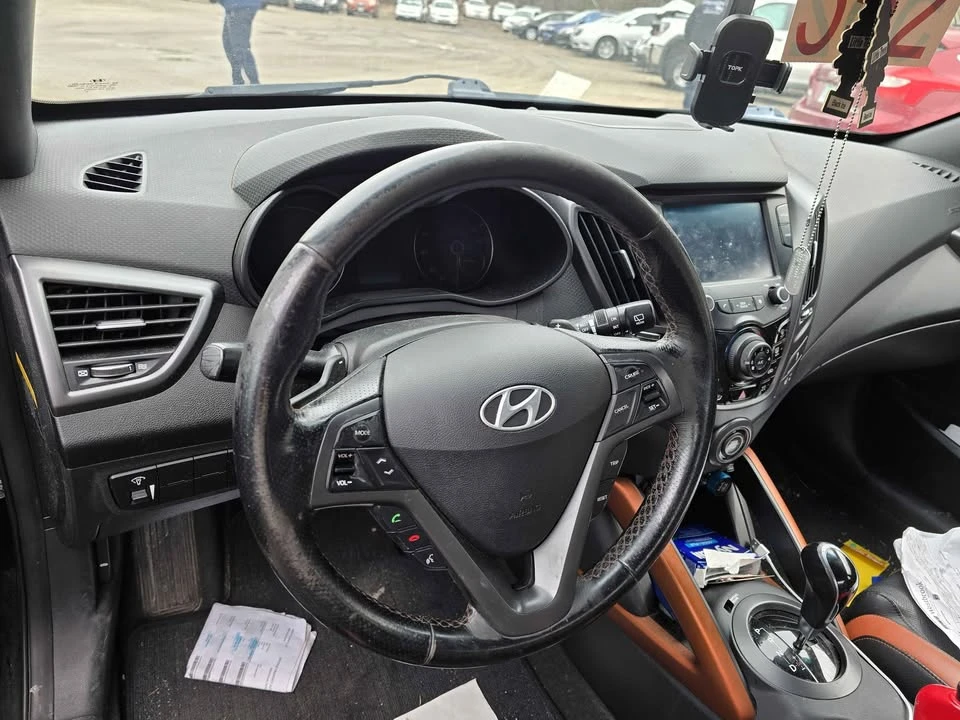 2017 Hyundai Veloster - Image 7 of 7