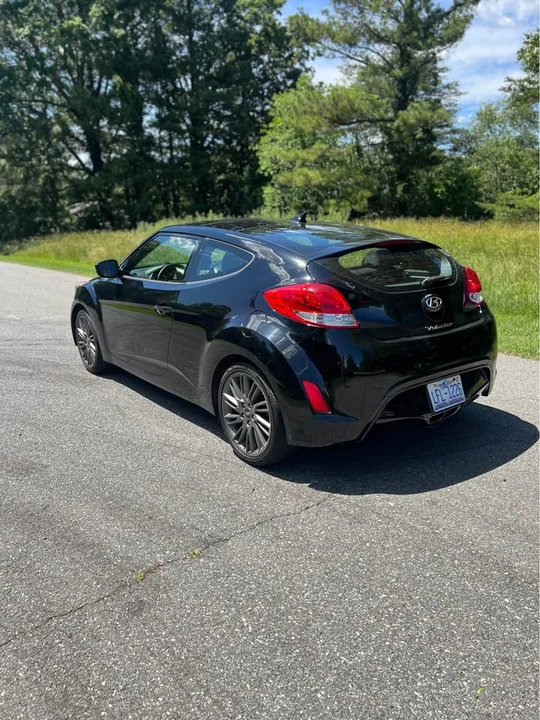 2017 Hyundai Veloster - Image 5 of 19