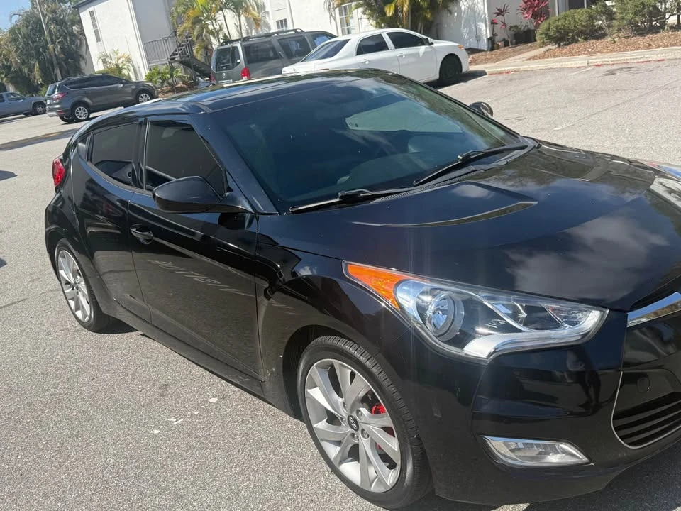 2017 Hyundai Veloster - Image 4 of 14