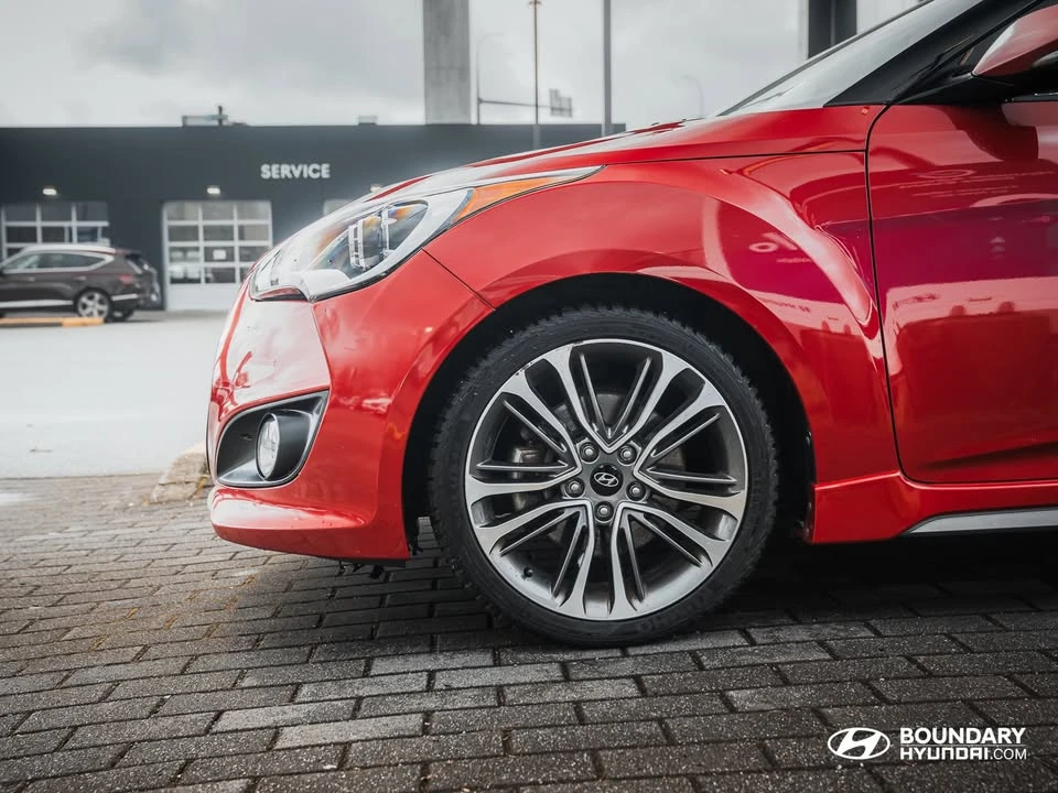 2017 Hyundai Veloster - Image 7 of 19
