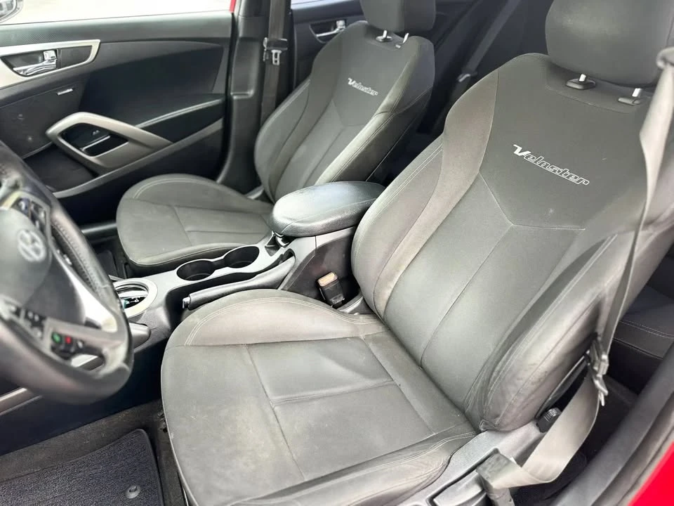 2017 Hyundai Veloster - Image 13 of 20