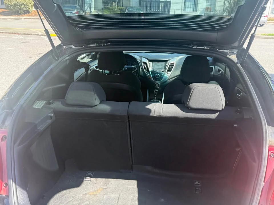 2017 Hyundai Veloster - Image 9 of 14