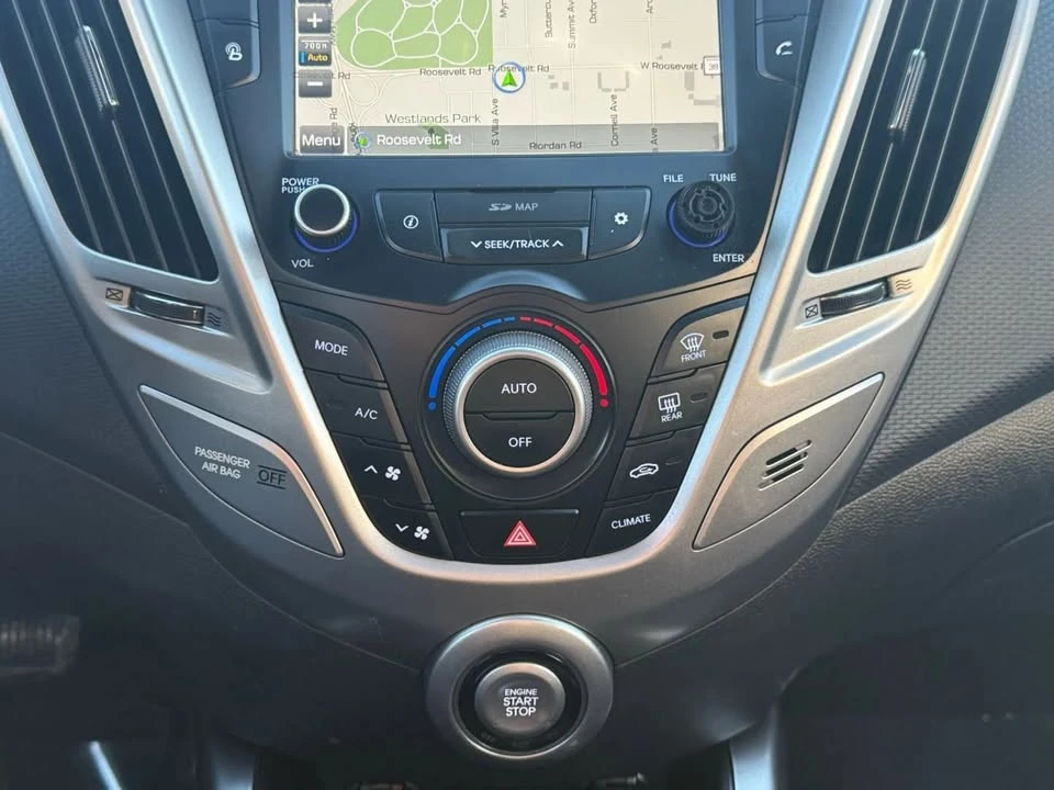 2017 Hyundai Veloster - Image 10 of 16