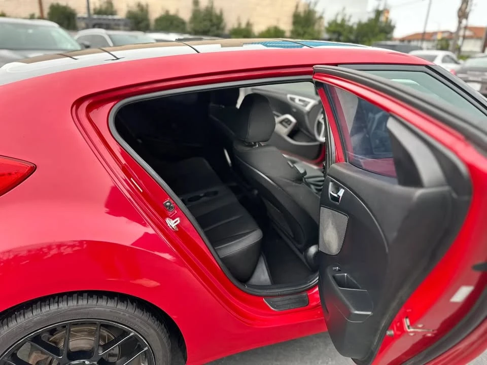 2017 Hyundai Veloster - Image 16 of 20