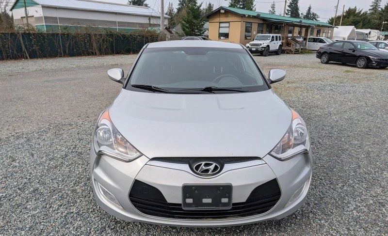 2017 Hyundai Veloster - Image 2 of 8