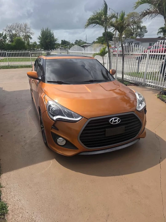 2017 Hyundai Veloster - Image 4 of 11