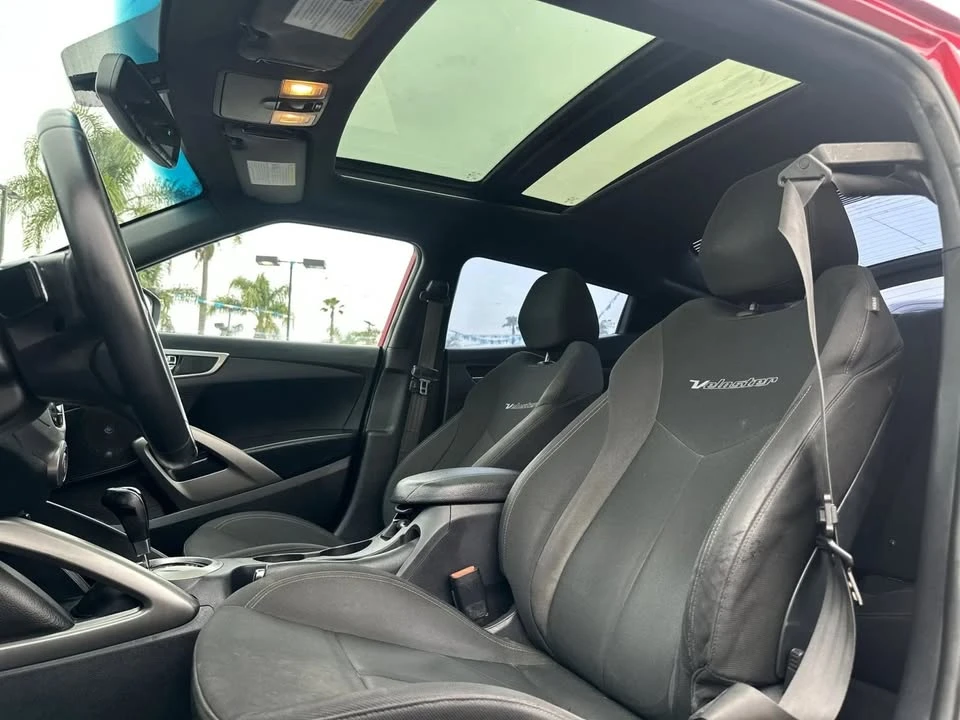 2017 Hyundai Veloster - Image 12 of 20