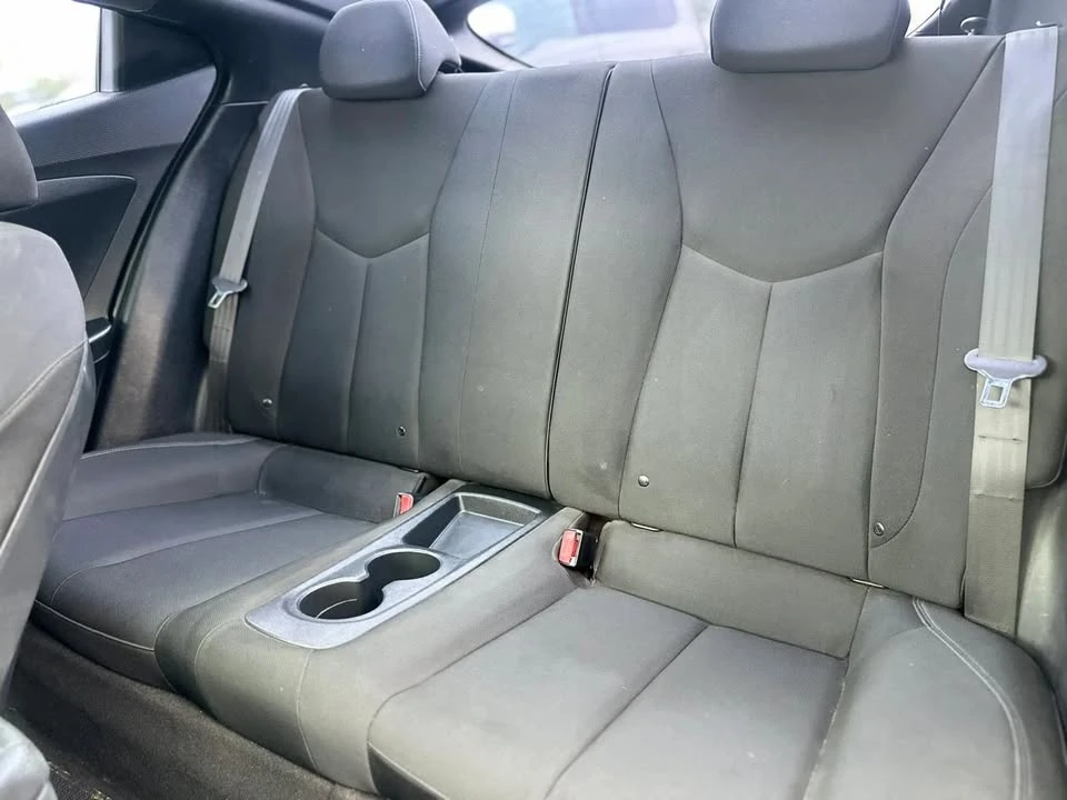 2017 Hyundai Veloster - Image 14 of 20