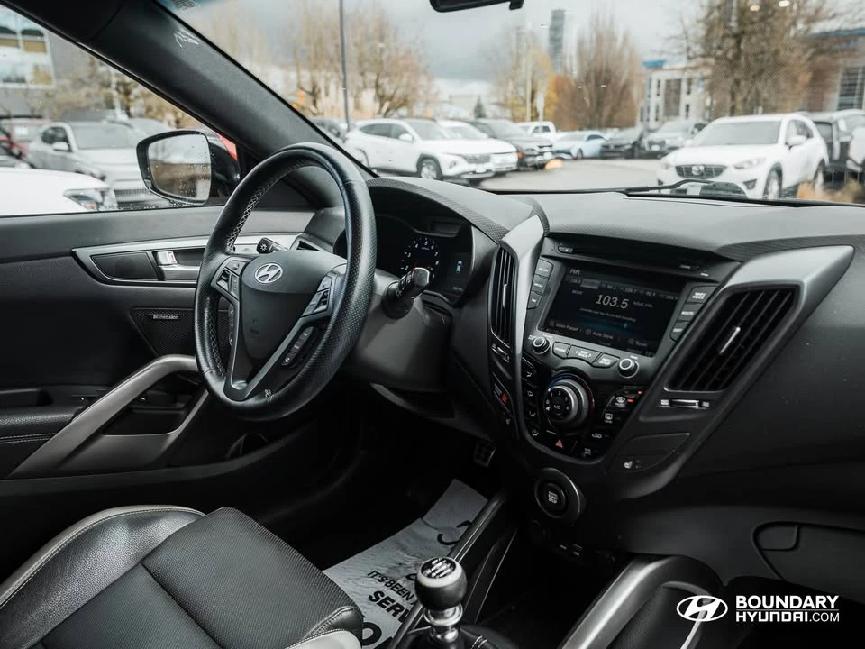 2017 Hyundai Veloster - Image 10 of 19