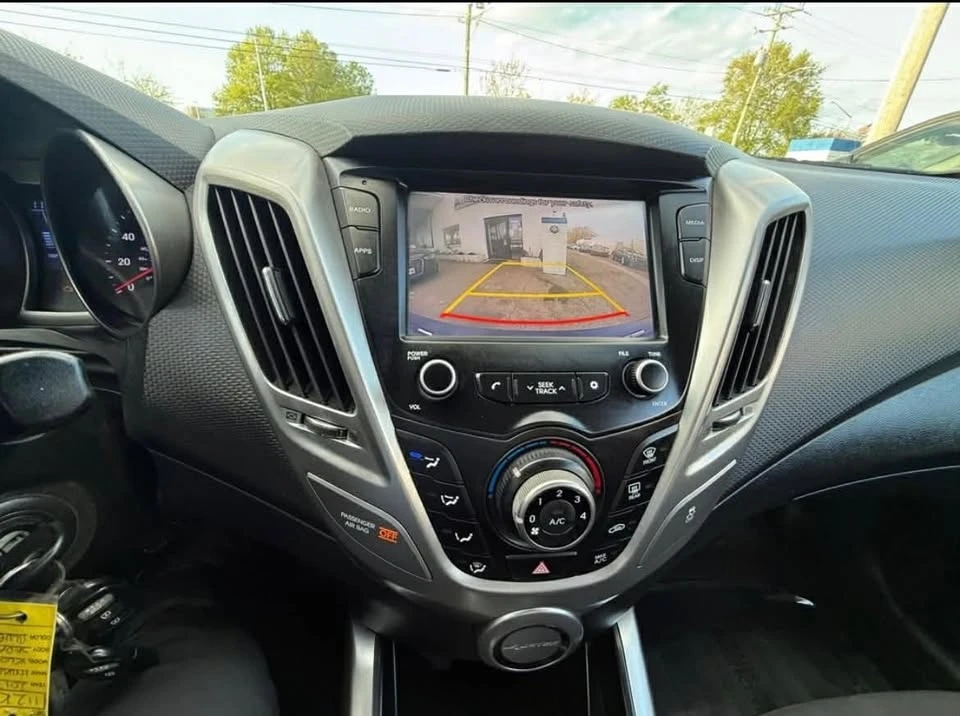 2017 Hyundai Veloster - Image 13 of 19