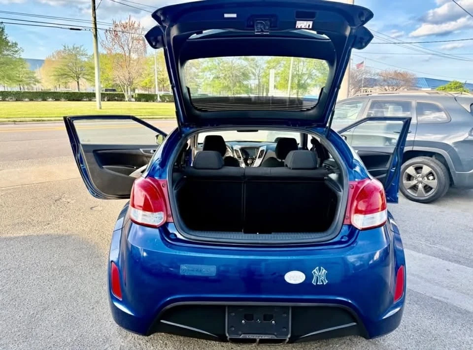 2017 Hyundai Veloster - Image 19 of 19