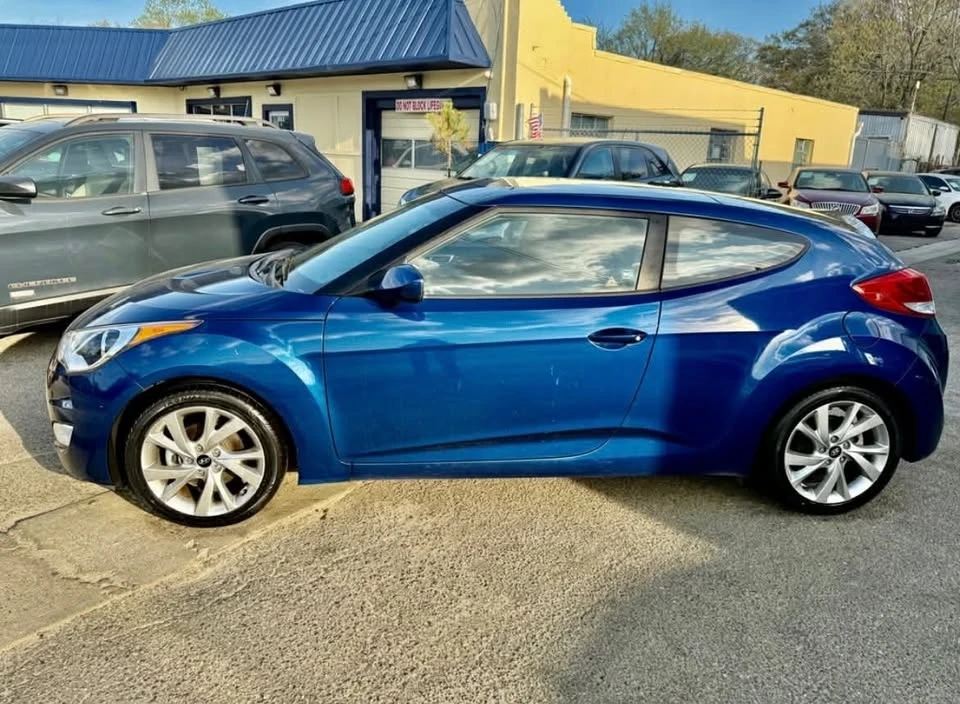 2017 Hyundai Veloster - Image 4 of 19