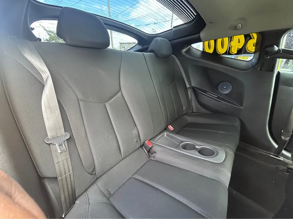 2017 Hyundai Veloster - Image 9 of 12