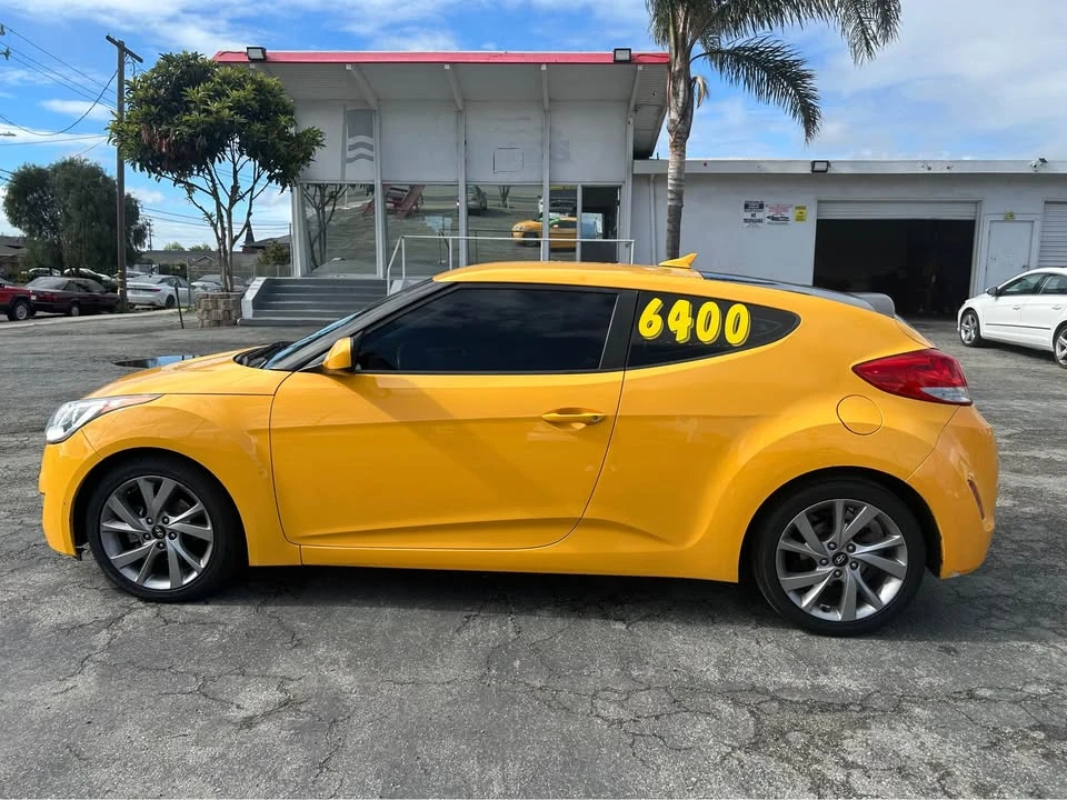 2017 Hyundai Veloster - Image 5 of 12