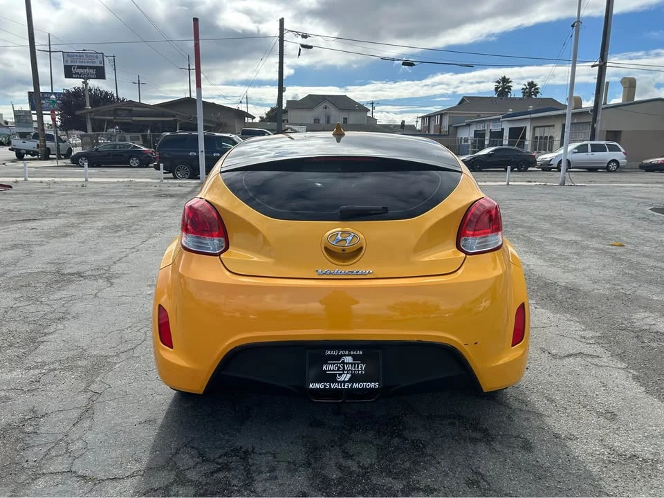 2017 Hyundai Veloster - Image 4 of 12