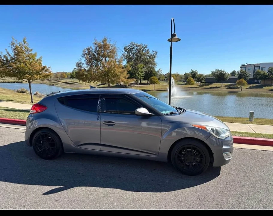 2017 Hyundai Veloster - Image 5 of 5