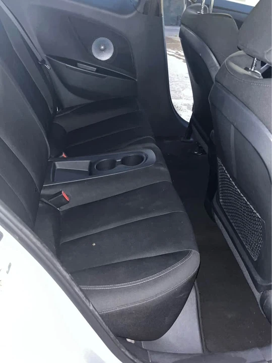 2017 Hyundai Veloster - Image 5 of 8