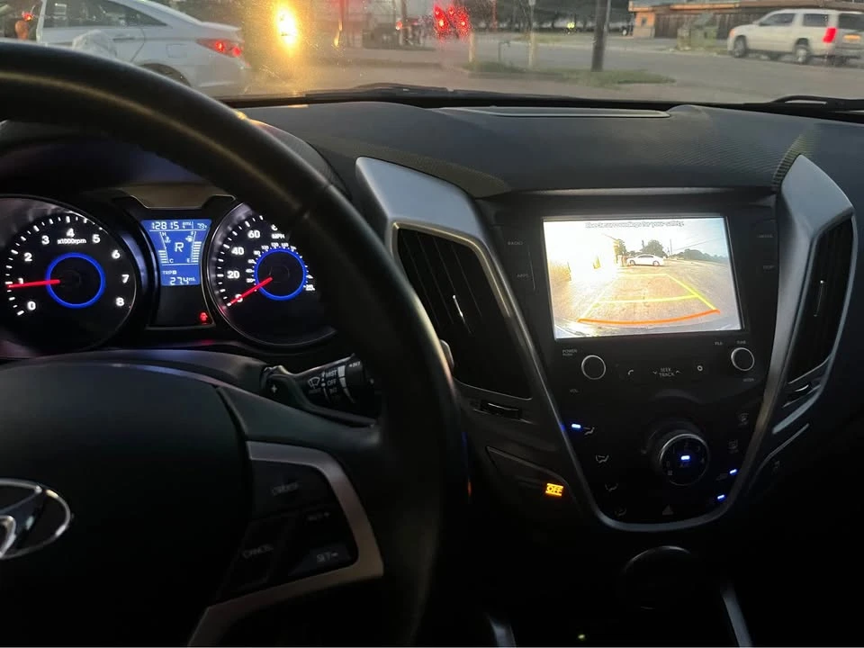 2017 Hyundai Veloster - Image 8 of 8
