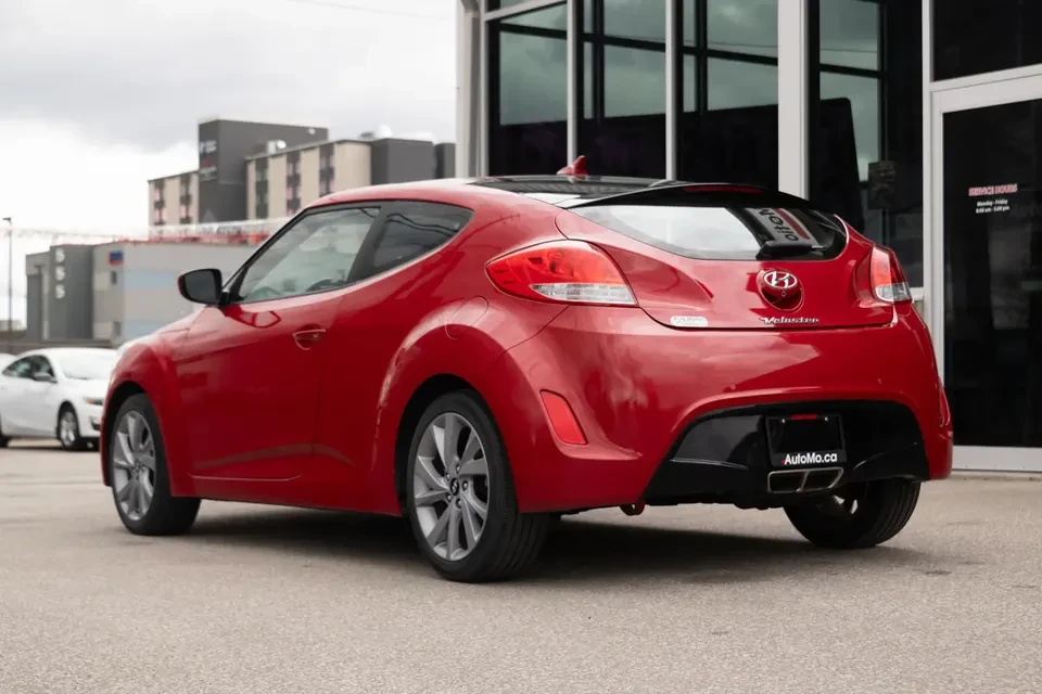 2017 Hyundai Veloster - Image 4 of 18