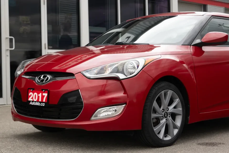 2017 Hyundai Veloster - Image 3 of 18
