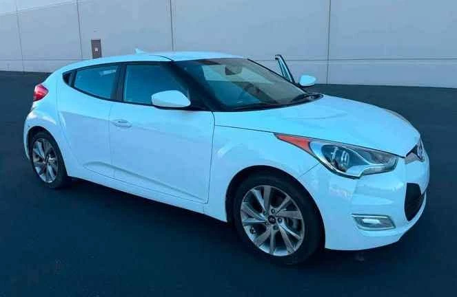 2017 Hyundai Veloster - Image 3 of 3