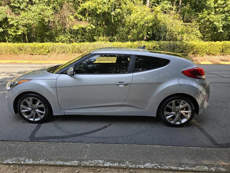 2017 Hyundai Veloster - Image 13 of 13